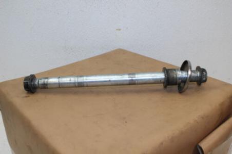1982 KAWASAKI SPECTRE KZ1100 (#343) REAR AXLE BACK WHEEL RIM PIVOT BOLT AXEL