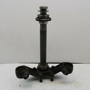 1982 HONDA SABRE VF750 S (#338) LOWER STEERING STEM BOTTOM TRIPLE TREE YOKE 