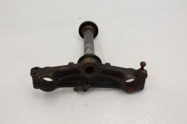 1982 SUZUKI GS650GL GS650 (#356) LOWER TRIPLE TREE STEERING STEM FORK CLAMP