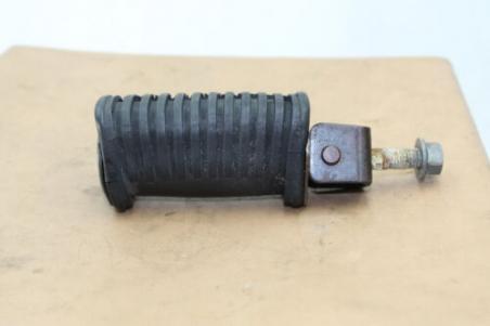 1979 YAMAHA XS1100 SPECIAL (#276) RIGHT REAR FOOT REST PEG STEP
