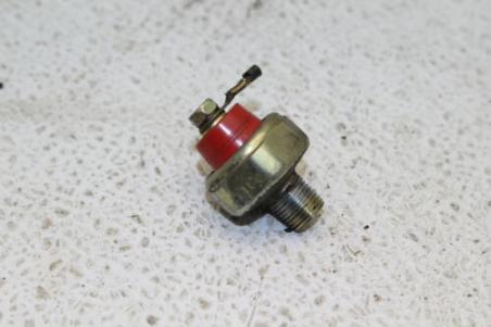 1984 HONDA VF1100 MAGNA (#367) OIL PRESSURE SENSOR