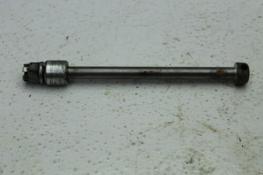 1974 HONDA CB125S FRONT AXLE FRONT WHEEL RIM PIVOT BOLT AXEL (HBB)