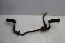 1969 HONDA CL350 LEFT RIGHT  FRONT FOOT REST PEG STEP (HTP406)