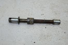 1969 HONDA CL350 FRONT AXLE FRONT WHEEL RIM PIVOT BOLT AXEL (HBA)