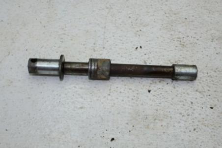 1969 HONDA CL350 FRONT AXLE FRONT WHEEL RIM PIVOT BOLT AXEL (HBA)