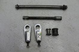1979 HONDA CB650 (#277) FRONT AXLE AND REAR BOLT AXEL WITH ADJUSTERS