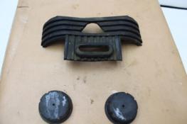 1982 YAMAHA VIRAGO XV920 (#308) FUEL GAS TANK DAMPER CUSHION FRAME RUBBER