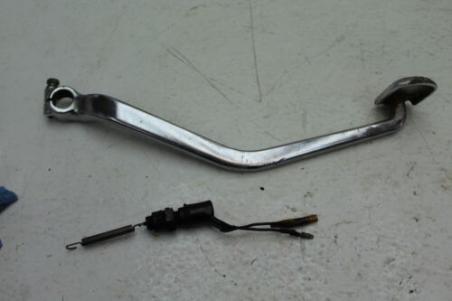 1979 YAMAHA XS750 SPECIAL TRIPLE (#384) REAR BRAKE PEDAL W/ SWITCH 