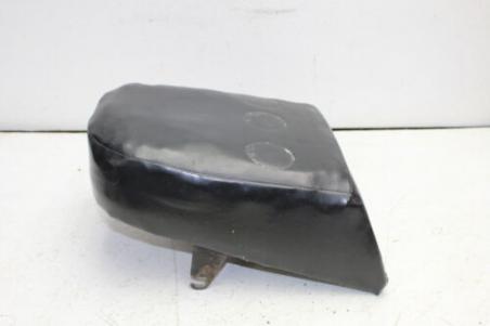 1981 KAWASAKI  KZ750 REAR PASSENGER SEAT SADDLE (KTS32)