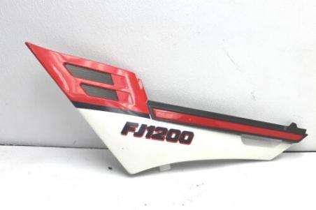1986 YAMAHA FJ1200 LEFT SIDE COVER FRAME PANEL FAIRING COWL (YTP133A)