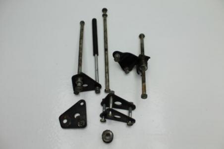 1974 KAWASAKI KZ400 (#398) MOTOR MOUNT BOLTS BRACKET MOUNTING HARDWARE