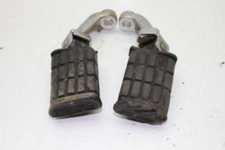 1980 YAMAHA XS1100 (#400) LEFT RIGHT FRONT FOOT REST PEG STEP