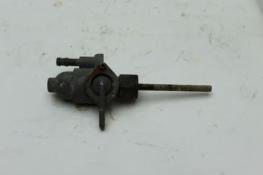 1975 HONDA CB500T CB500 FUEL GAS TANK PETCOCK SHUT ON OFF VALVE (HB55)